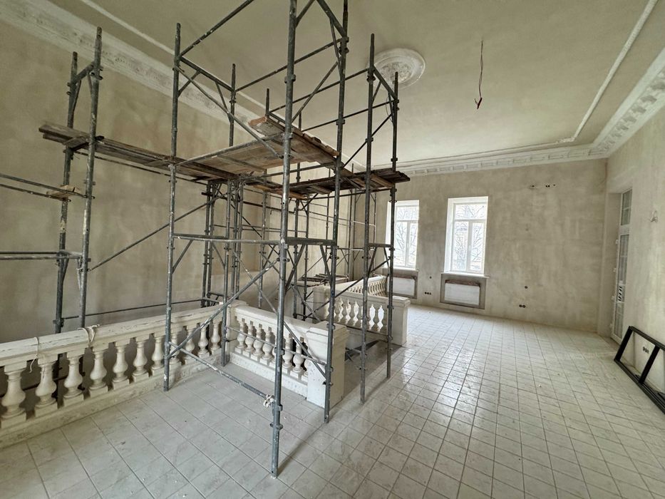 Центр Шевченко приміщення 700 кв.м. ремонт ціна 550 тис. у.о.