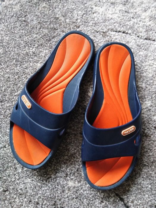 Kostium dziewczęcy dwuczęściowy H&M roz. 152/158 +klapki gratis.