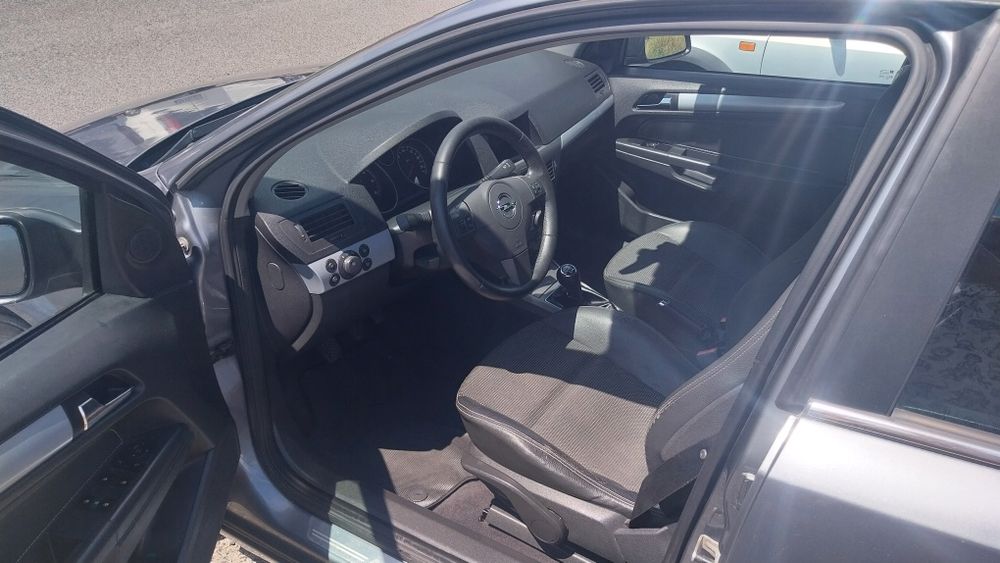 Opel Astra H Caravan 1.7