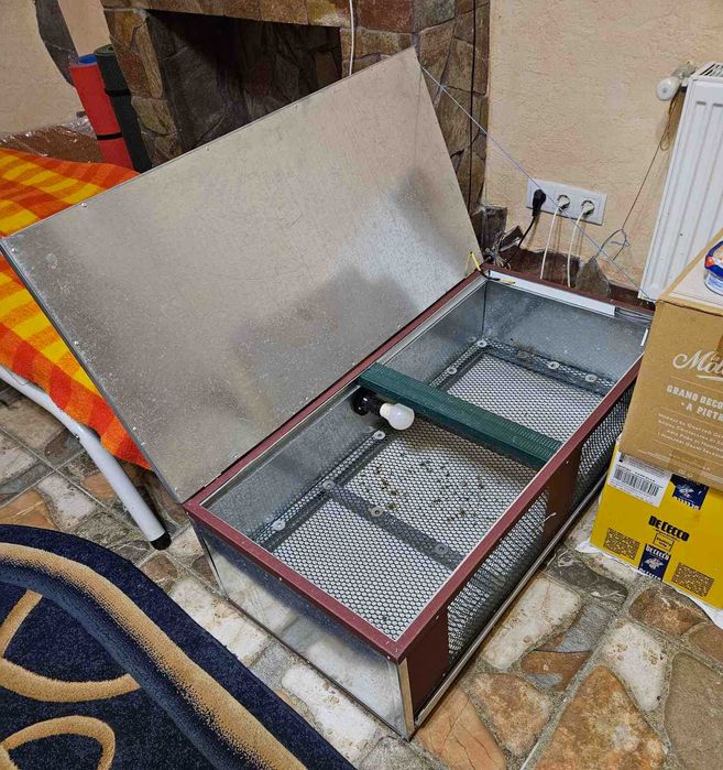 Брудер для курчат 50х100 б/в у відмінному стані