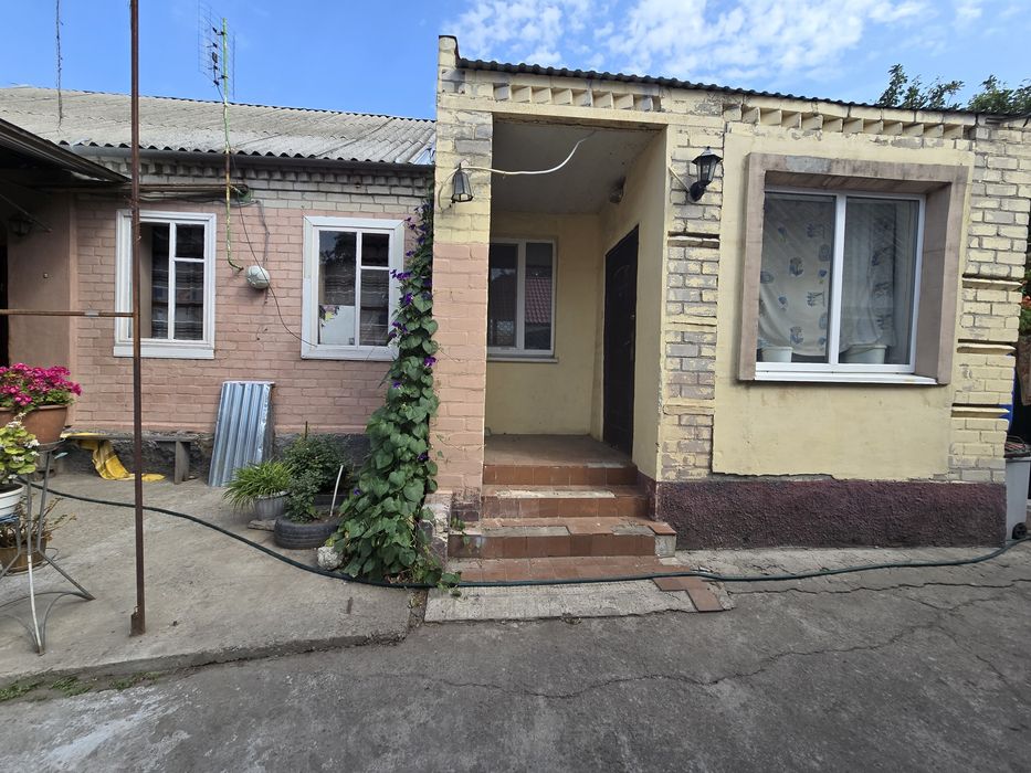 Продам пол дома Одинковка