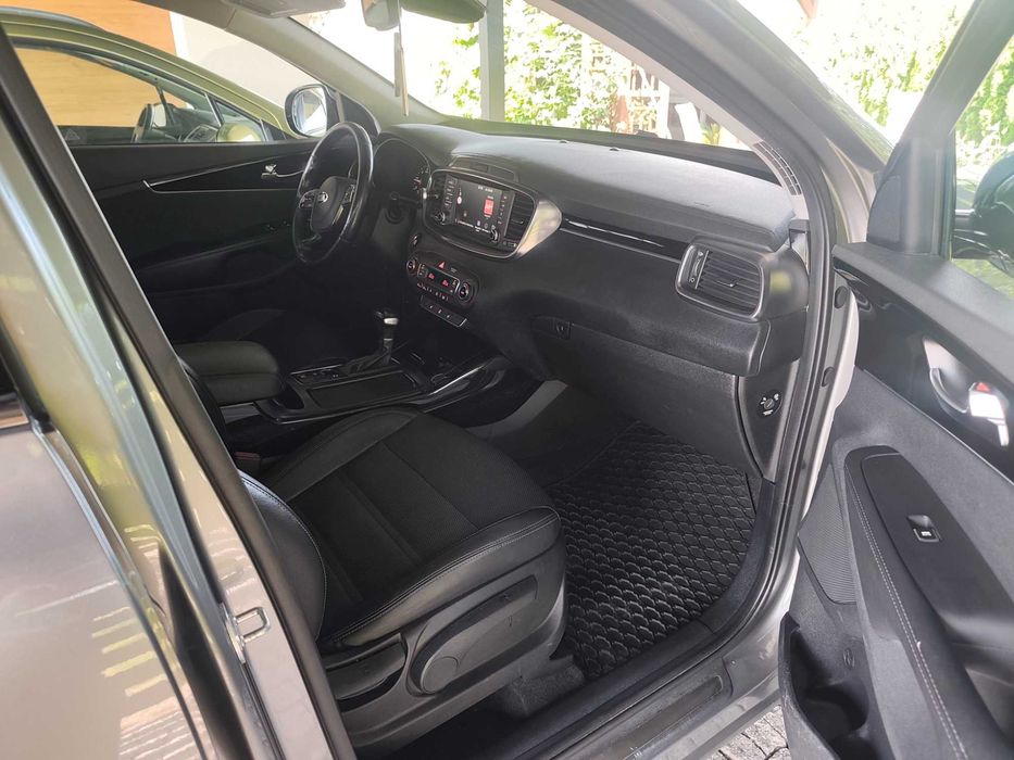 SPRZEDAM: KIA SORENTO 2018 2.0 CRDI 4x4,  7 osobowy