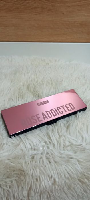 Pupa paleta cieni  Rose Addicted –  (Włochy)