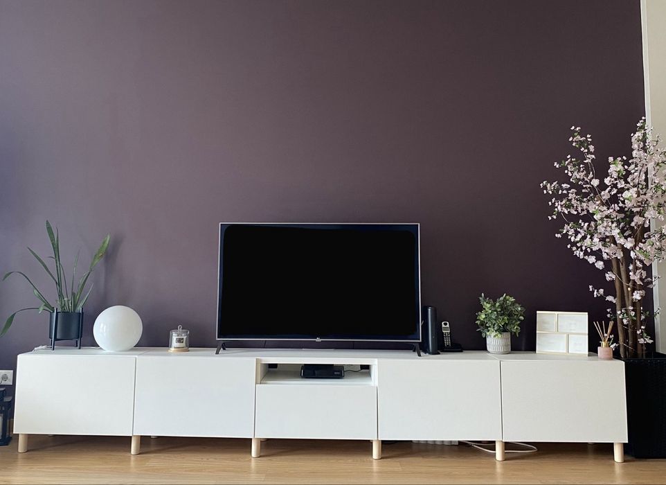 Móvel de TV branco Ikea