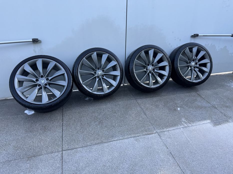 Jantes tesla model s turbine 21