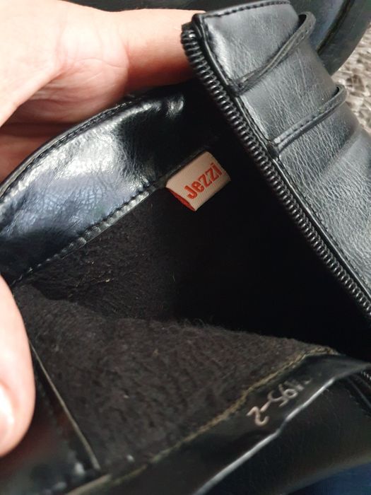 Botki damskie Jezzi na obcasie, r. 40
