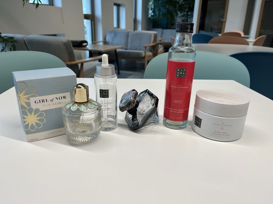 Opakowania buteleczki po oryginalnych kosmetykach Lancome, Rituals,