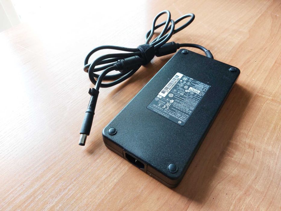 Zasilacz HP 19,5V 11,8A 230W 7,4mm + kabel IEC