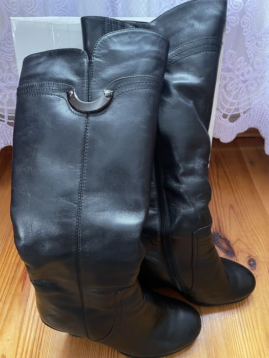 Чоботи зимові на танкетці