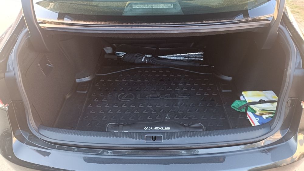 Lexus IS 300h Executive