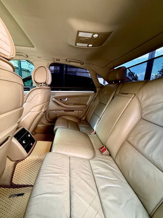 Audi A8 D3 quattro