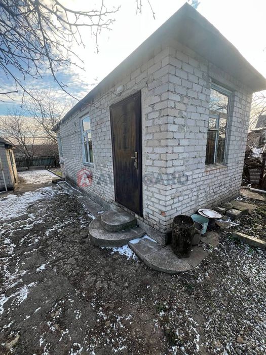 Продаж будинку+8соток приватизованої землі+літня кухня. Запоріжжя ліве