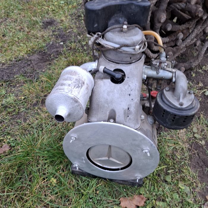 Sprzedam  silnik  M 105 górnozaworowy