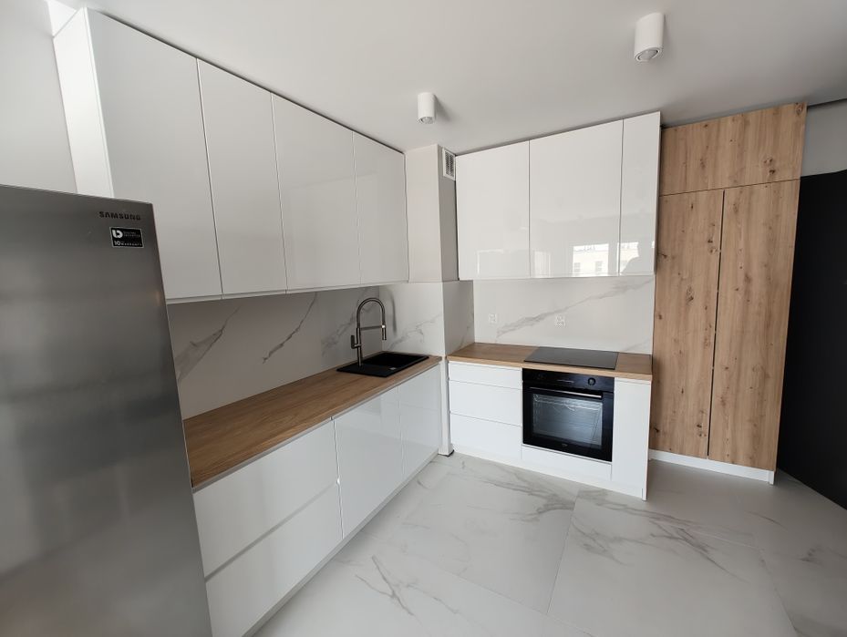 Montaż Składanie Skręcanie  Mebli pokojowych  kuchennych, montaż AGD