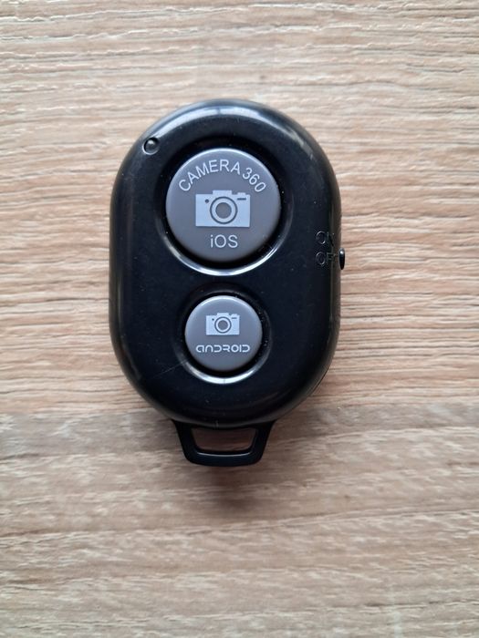 Sprzedam pilot bluetooth do telefonu