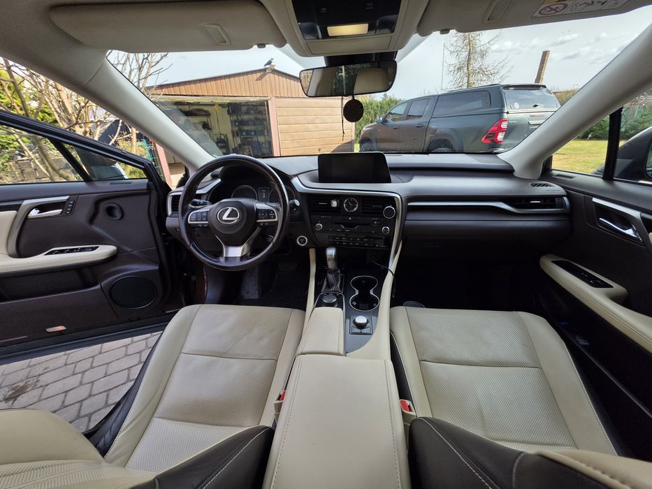 Lexus rx 450h 300 km