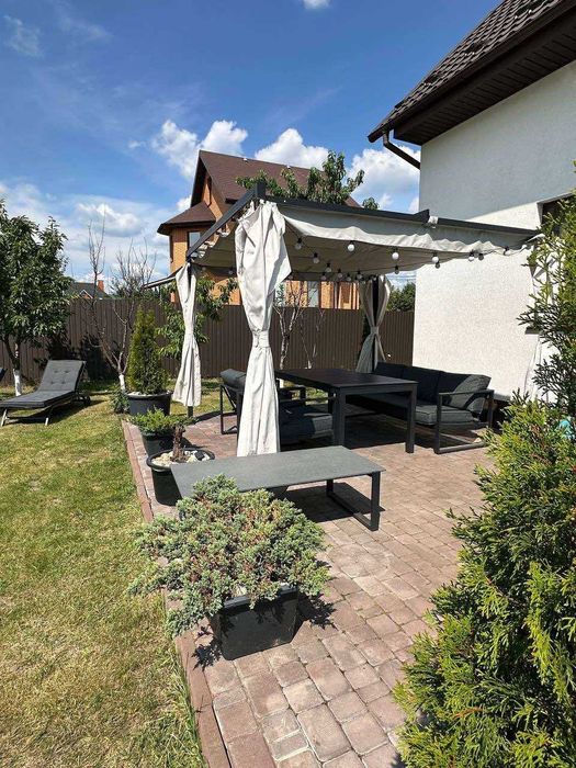 Просторий будинок 190 м² на 12 сотках у тихій зеленій локації