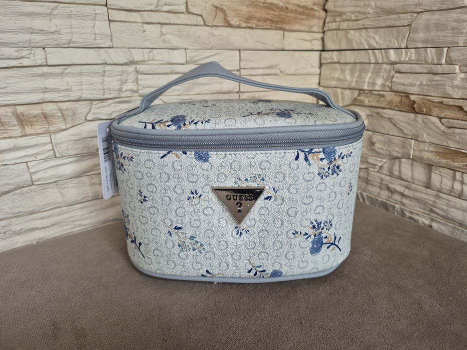 Kosmetyczka Damska Kuferek Guess