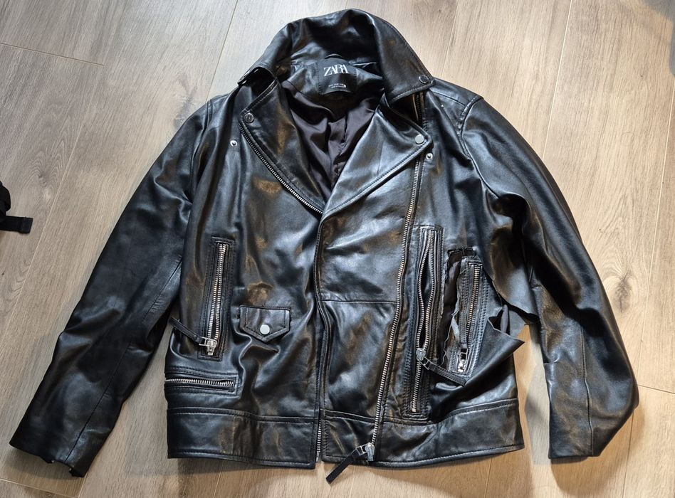 Kurtka skórzana uszkodzona na materiał