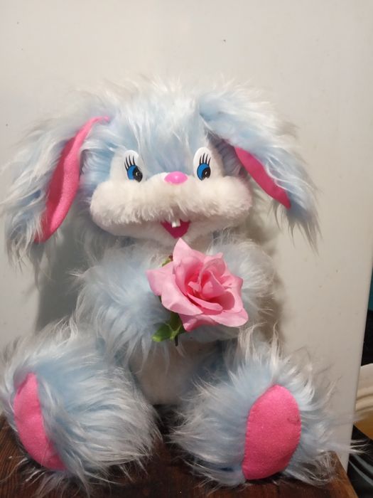 Продам зайку.Красивая игрушка для ребенка.