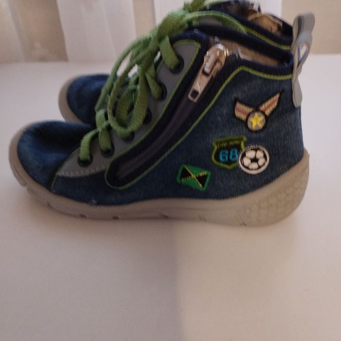 Ботинки дитячі на хлопчика.