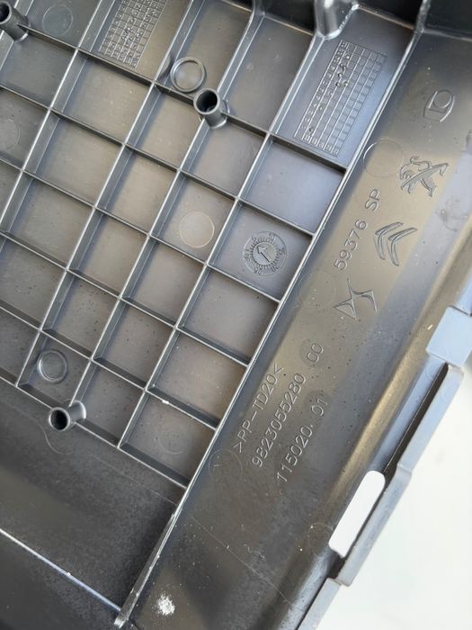 Obudowa akumulatora kompletna Citroen c3 aircross lift