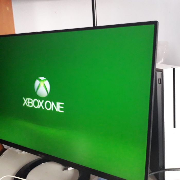 Xbox one S sem comando  funciona sem problema
