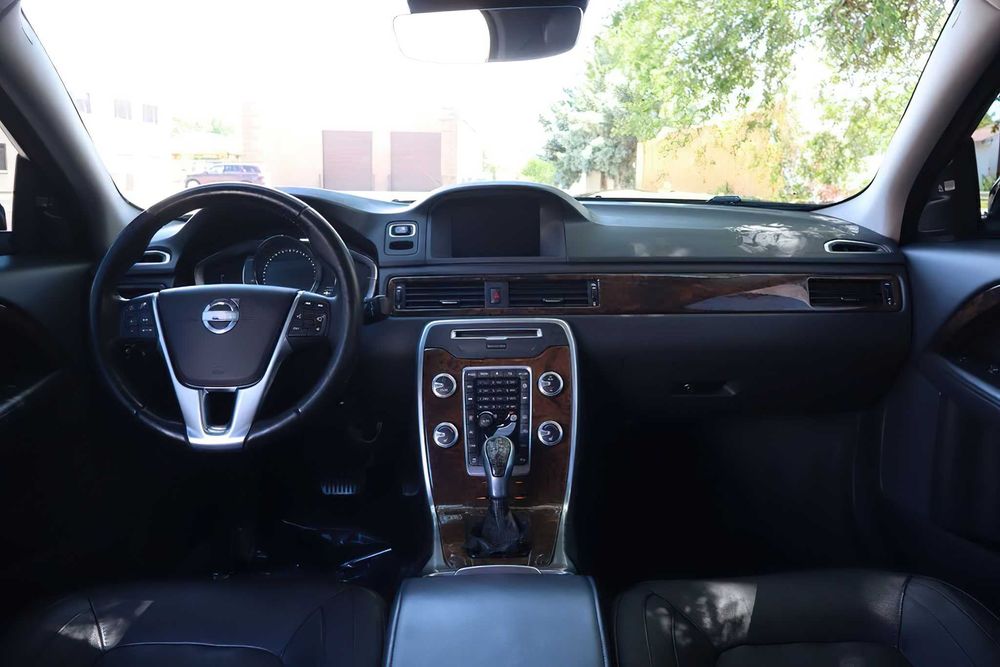Volvo S80      2016