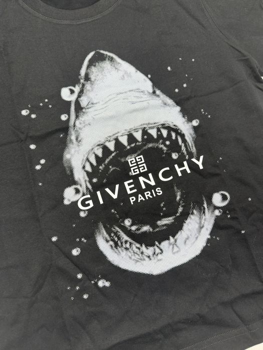 Givenchy T-shirt | Футболка Дживанши