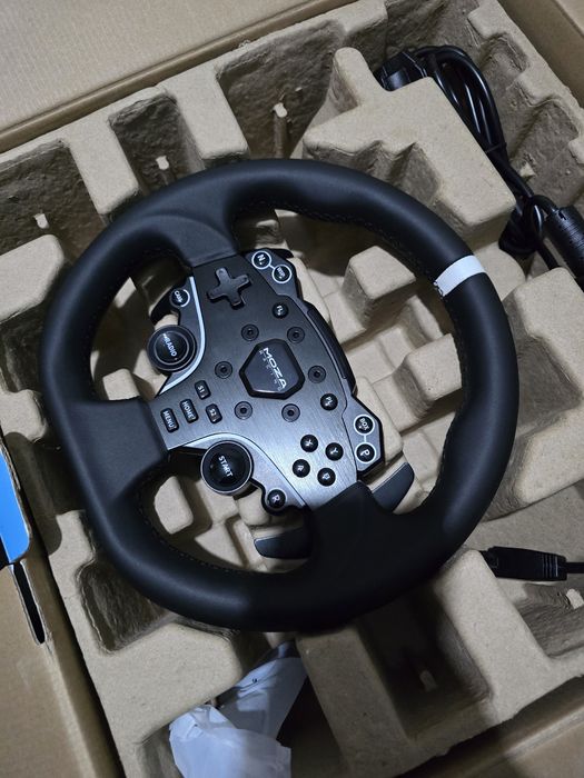 Moza Racing R5 Bundle Base Volante R5 + Volante ES + Pedais SR-P + Sup