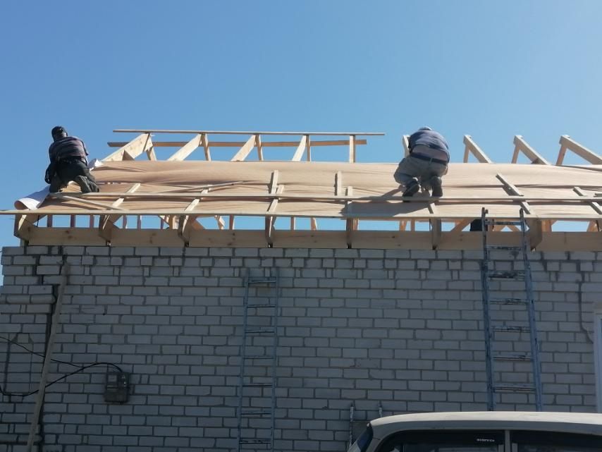 Виконуємо ремонтні роботи даху