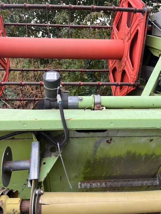 ПРОДАМ Жниварку зернову Claas-С660 (в комплекті з візком)