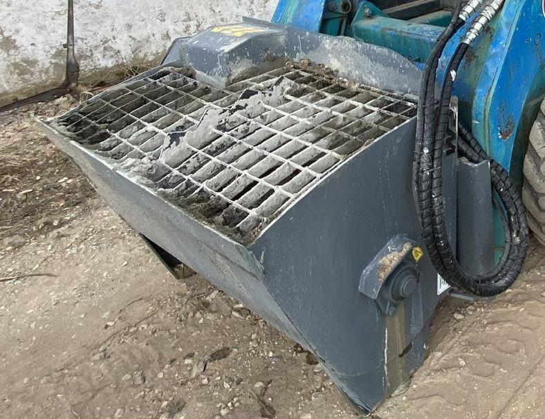 Balde misturador hidráulico para mini-pá / bobcat – como novo