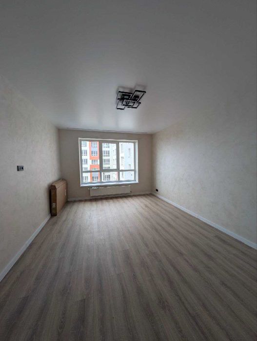 Продаж 2к квартири з ремонтом з видом на Вовчинецькі гори(вул.Потічна)