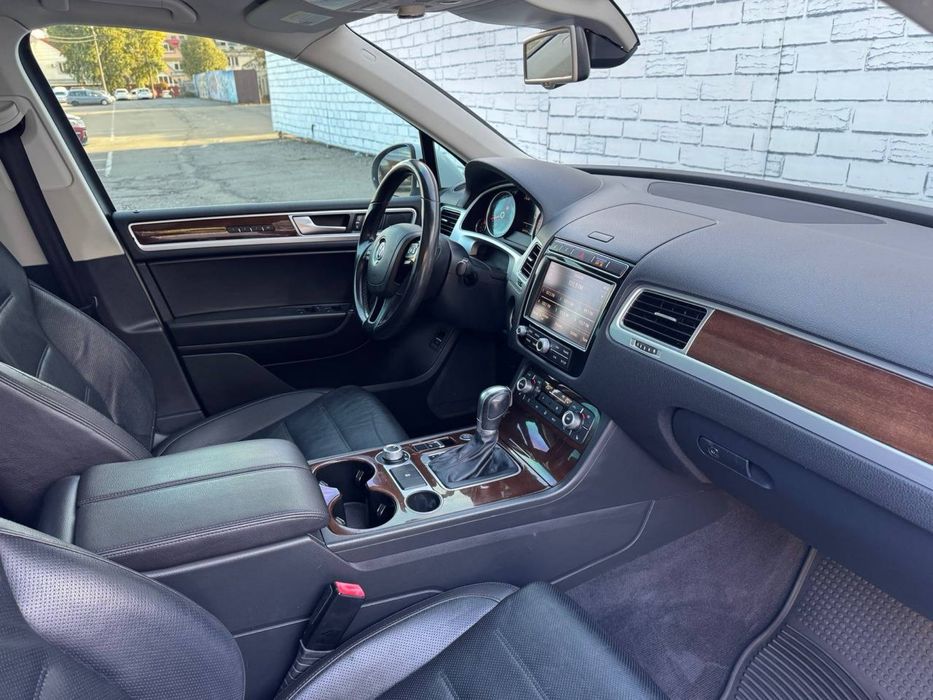 Volkswagen Touareg Car Invest Ukraine Лізинг