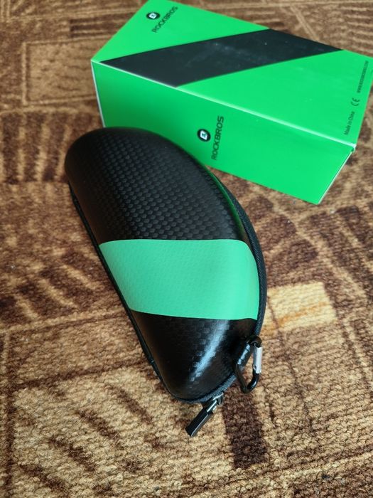 Rockbros Pokrowiec Etui na Okulary Sportowe Karabińczyk dł.18cm sz.9cm