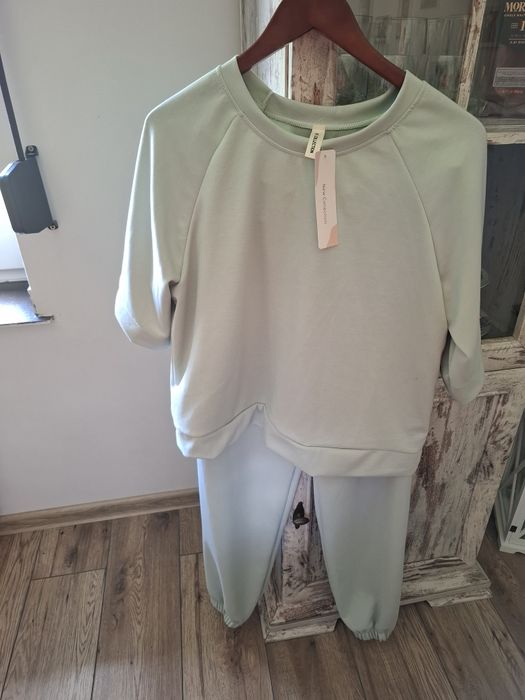 Dres damski nowy