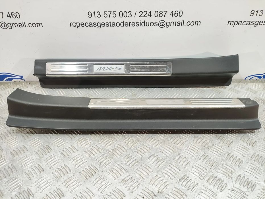 Soleiras Porta Embaladeiras Original Mazda MX 5 NC NE5168710 NE5168720
