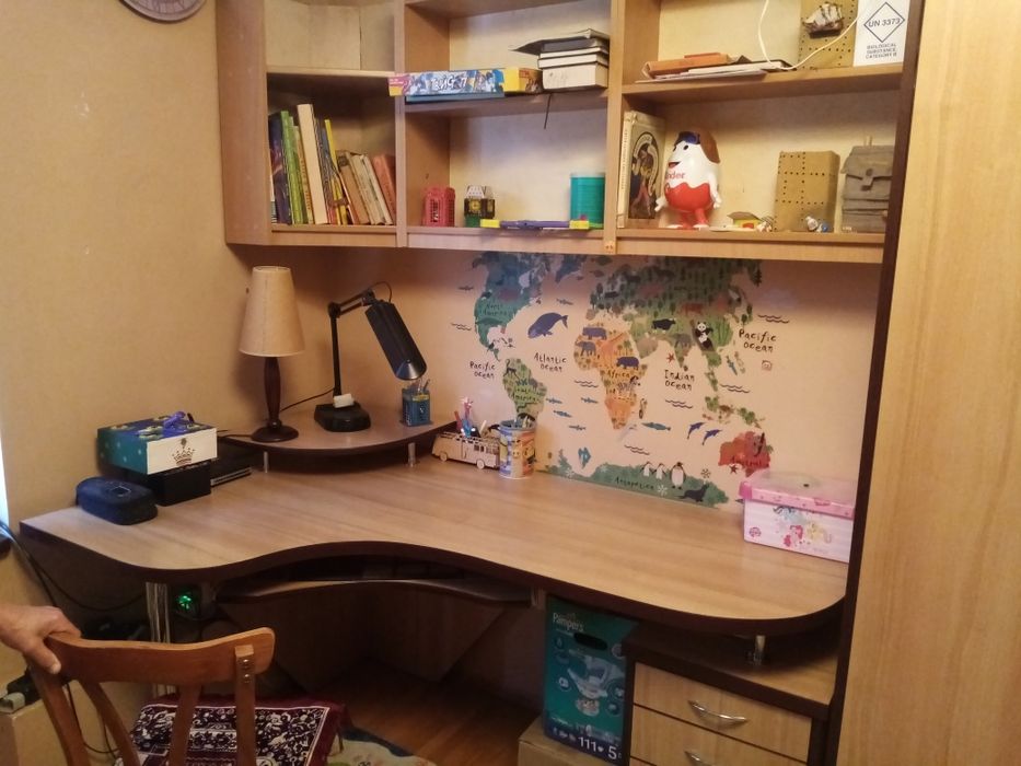 Продається половину будинку