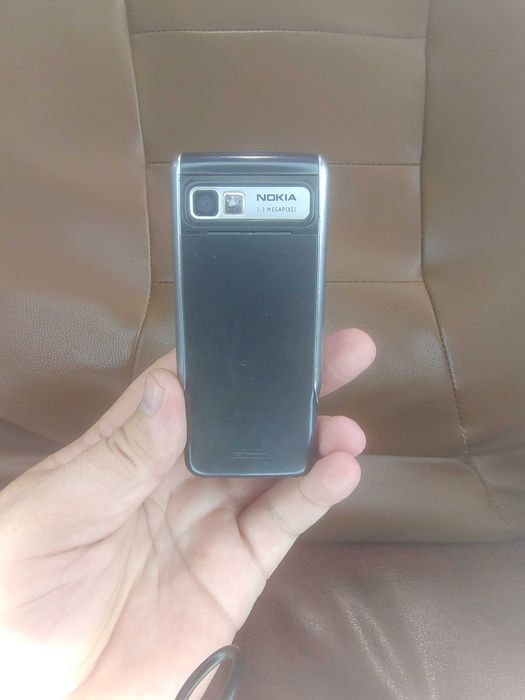 Продаж телефонів Nokia 7610 та 3230