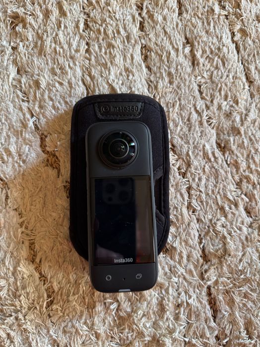Câmara Insta 360 X3