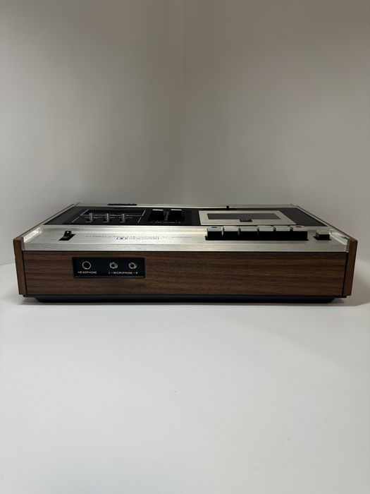 Кассетная дека SONY  TC-2050 SD