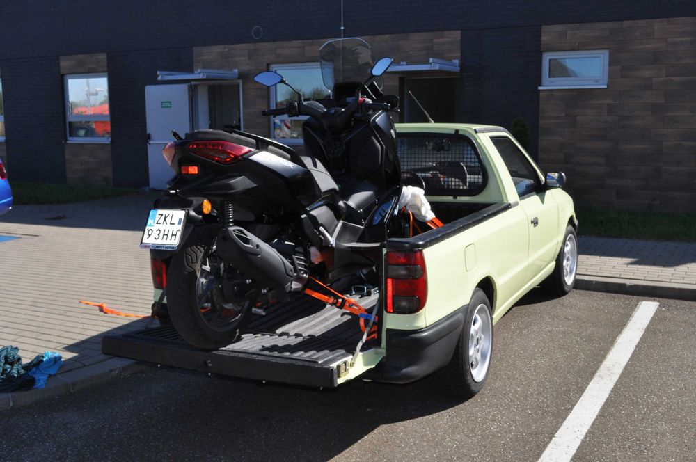 Volkswagen      Caddy  Pickup