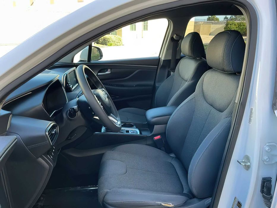 Hyundai Santa Fe      2019