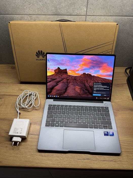 Huawei MateBook 14 Ultra 5 125H 16GB 512GB Windows 11 OLED 120Hz Dotykowy na gwarancjj paragon stan icekany