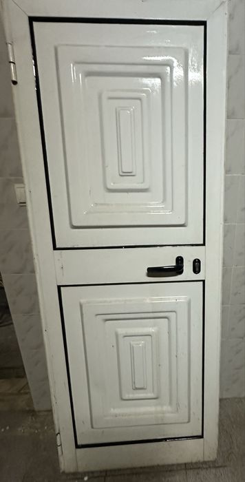 Porta de alumínio branco