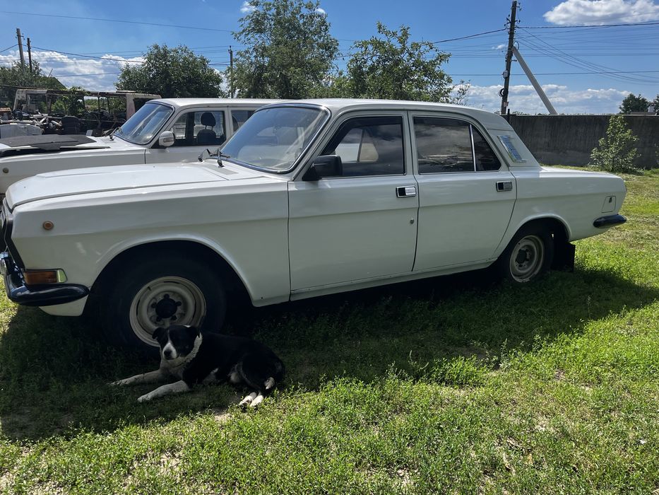 Авто волга ГАЗ А2410