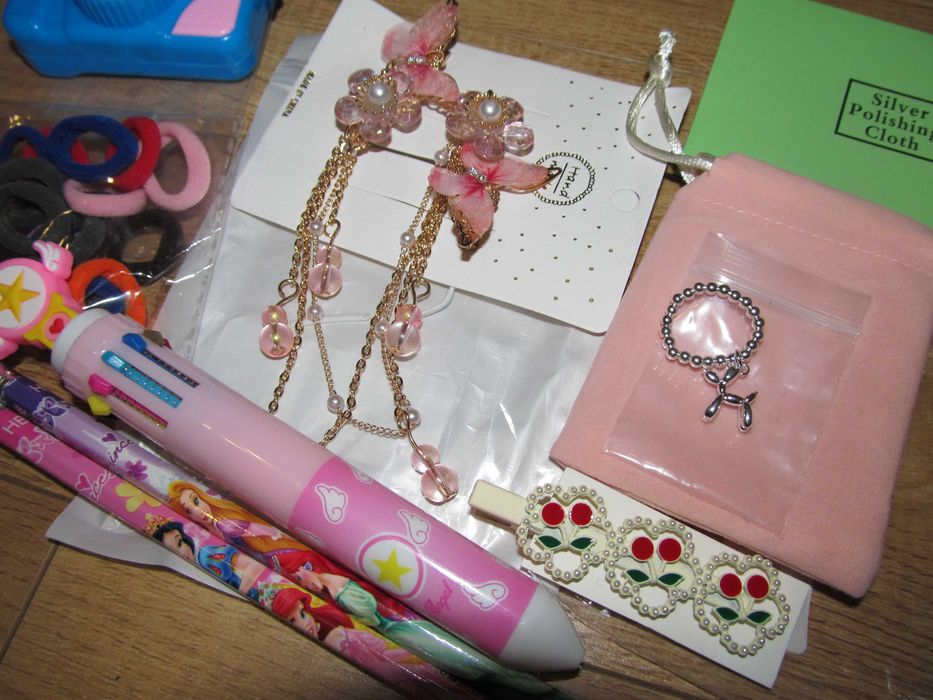 Заколка Метелики на волосся + подарунковий набір 8 шт