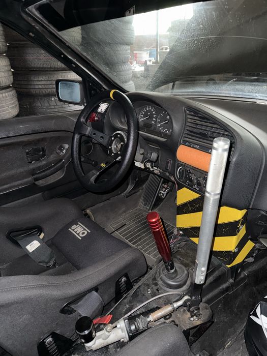 Bmw e36 swap 28i drift