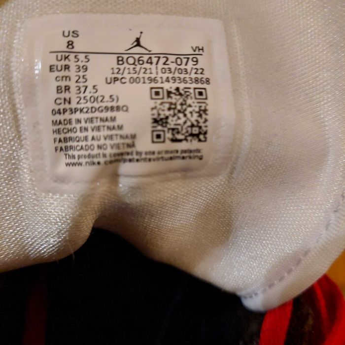 Sapatilhas Nike Air Jordan 1 mid